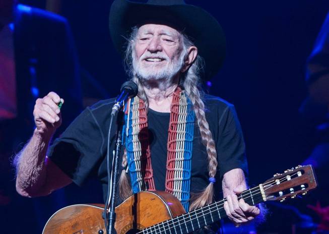Willie Nelson at Smith Center